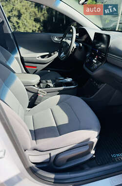 Лифтбек Hyundai Ioniq 2020 в 