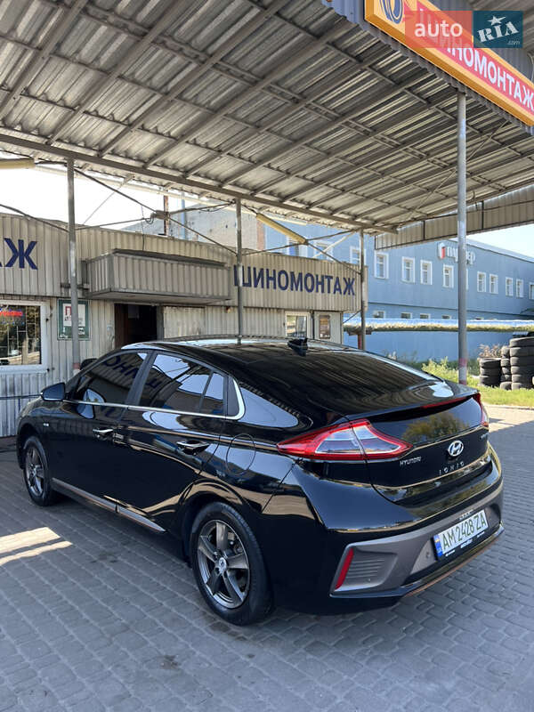 Хэтчбек Hyundai Ioniq 2016 в Житомире фото 22 Хэтчбек Hyundai Ioniq 2016 в Житомире