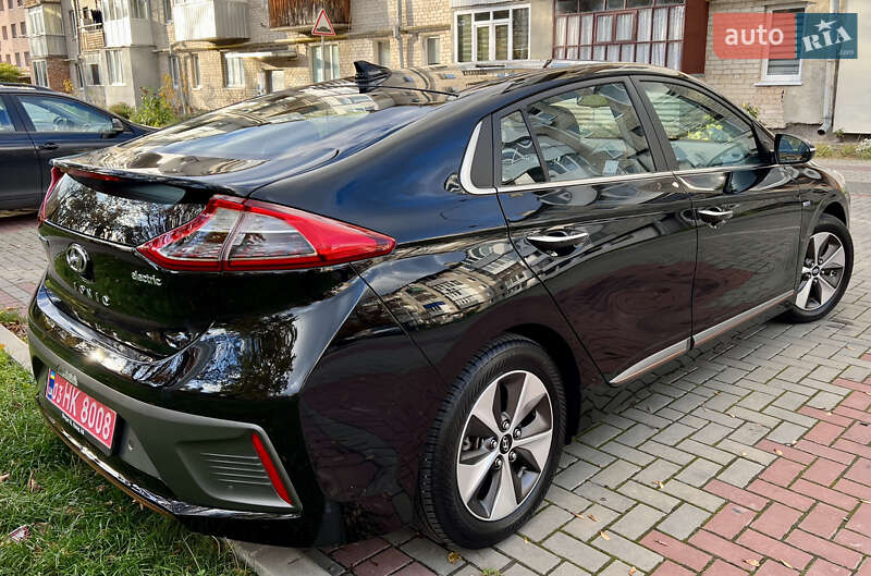 Хэтчбек Hyundai Ioniq 2019 в Луцке