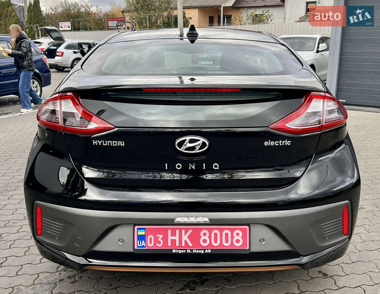 Хэтчбек Hyundai Ioniq 2019 в Луцке