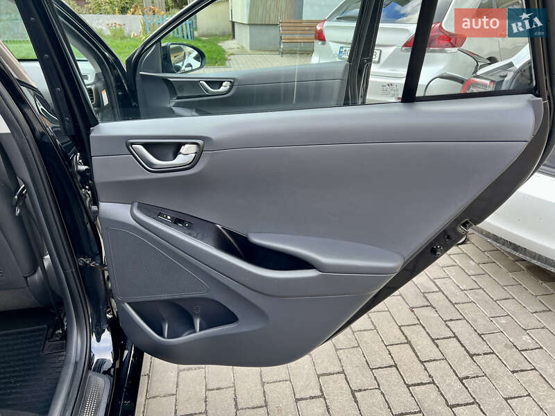 Хэтчбек Hyundai Ioniq 2019 в Луцке