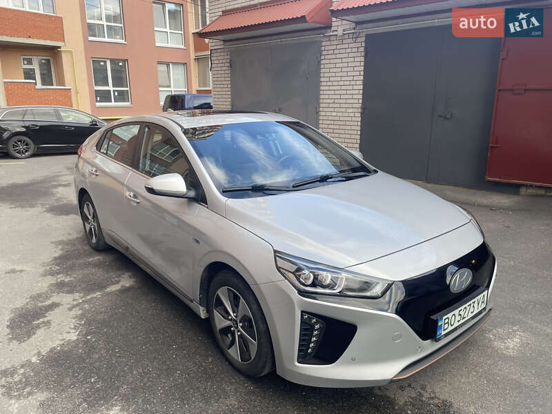 Хэтчбек Hyundai Ioniq 2017 в Тернополе