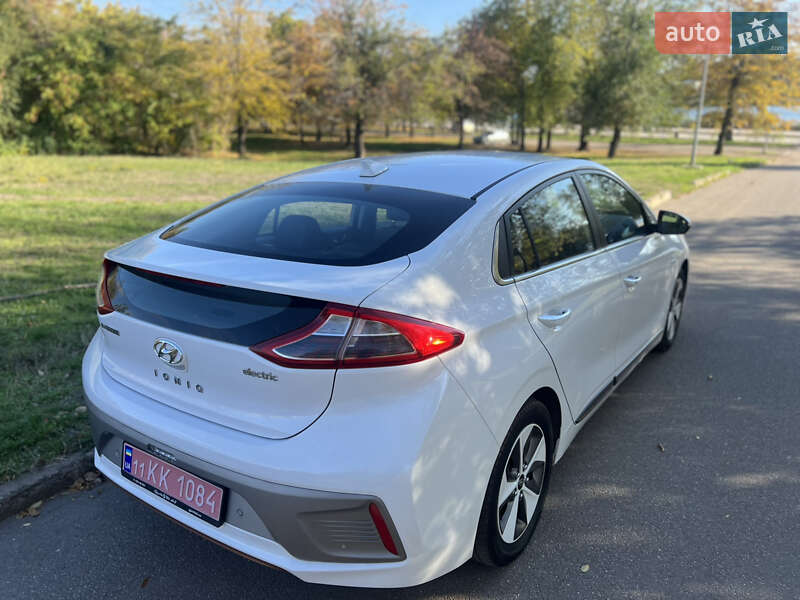 Хэтчбек Hyundai Ioniq 2017 в Кривом Роге
