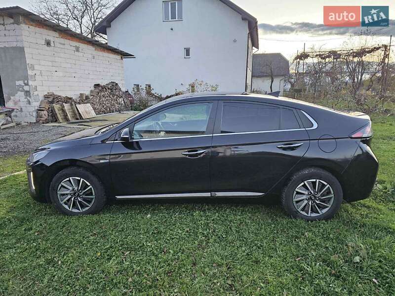 Лифтбек Hyundai Ioniq 2019 в Стрые фото 33 Лифтбек Hyundai Ioniq 2019 в Стрые