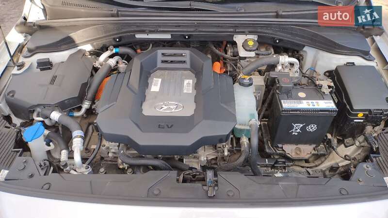 Хэтчбек Hyundai Ioniq 2016 в Умани