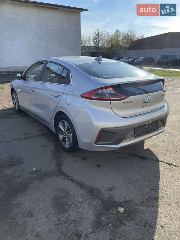 Хэтчбек Hyundai Ioniq 2018 в Житомире