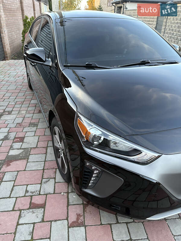 Хэтчбек Hyundai Ioniq 2019 в Кривом Роге фото 5 Хэтчбек Hyundai Ioniq 2019 в Кривом Роге