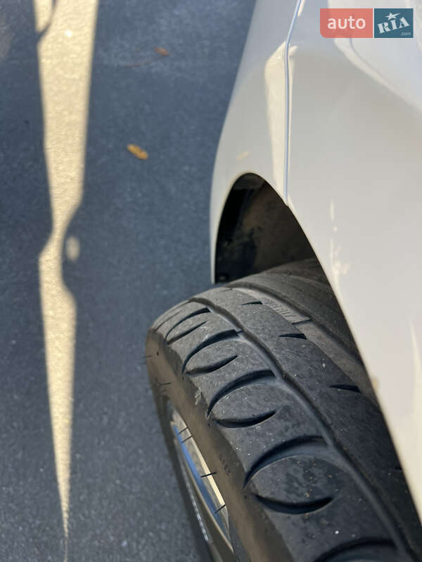 Хэтчбек Hyundai Ioniq 2019 в Виннице фото 31 Хэтчбек Hyundai Ioniq 2019 в Виннице