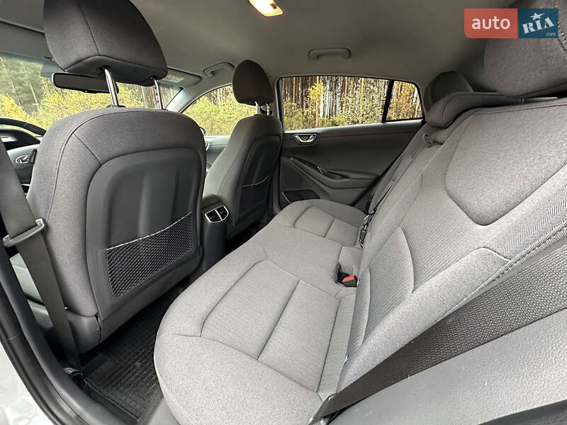 Лифтбек Hyundai Ioniq 2019 в Ковеле фото 59 Лифтбек Hyundai Ioniq 2019 в Ковеле