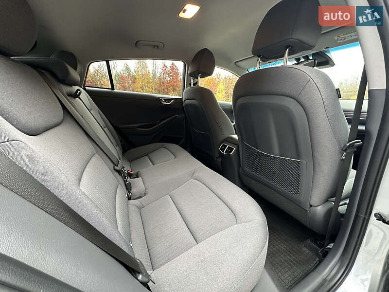 Лифтбек Hyundai Ioniq 2019 в Ковеле фото 65 Лифтбек Hyundai Ioniq 2019 в Ковеле