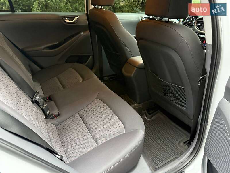 Лифтбек Hyundai Ioniq 2019 в Нежине фото 6 Лифтбек Hyundai Ioniq 2019 в Нежине