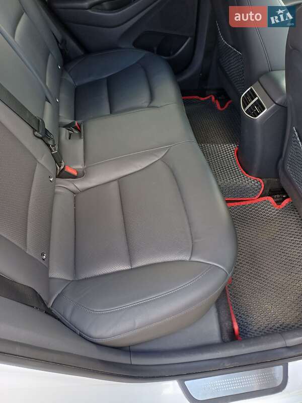 Ліфтбек Hyundai Ioniq 2021 в Києві фото 5 Ліфтбек Hyundai Ioniq 2021 в Києві