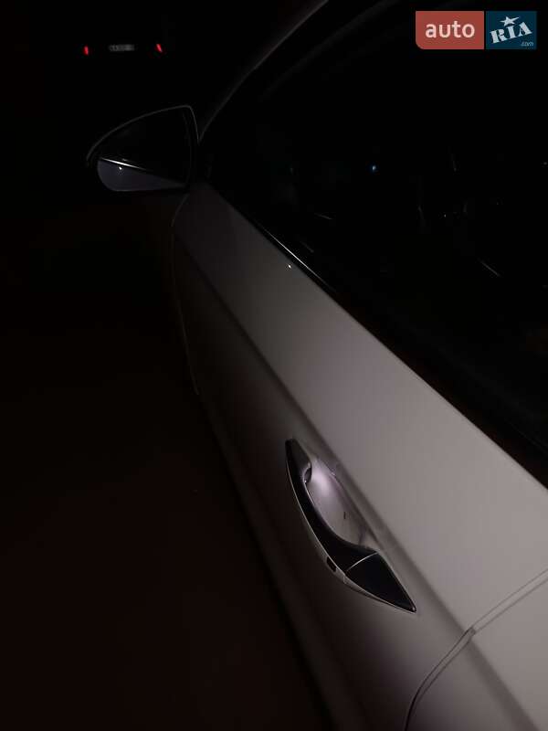 Ліфтбек Hyundai Ioniq 2021 в Києві фото 18 Ліфтбек Hyundai Ioniq 2021 в Києві