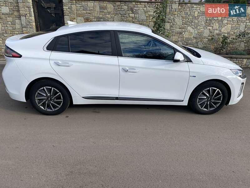 Лифтбек Hyundai Ioniq 2020 в Хмельницком