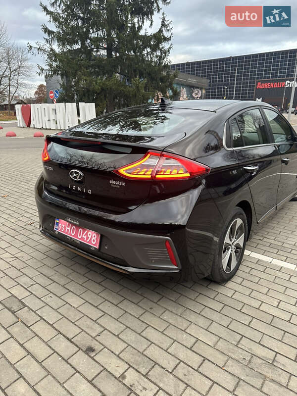 Хэтчбек Hyundai Ioniq 2017 в Луцке фото 9 Хэтчбек Hyundai Ioniq 2017 в Луцке