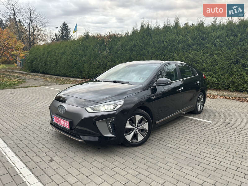 Хэтчбек Hyundai Ioniq 2017 в Луцке фото 34 Хэтчбек Hyundai Ioniq 2017 в Луцке