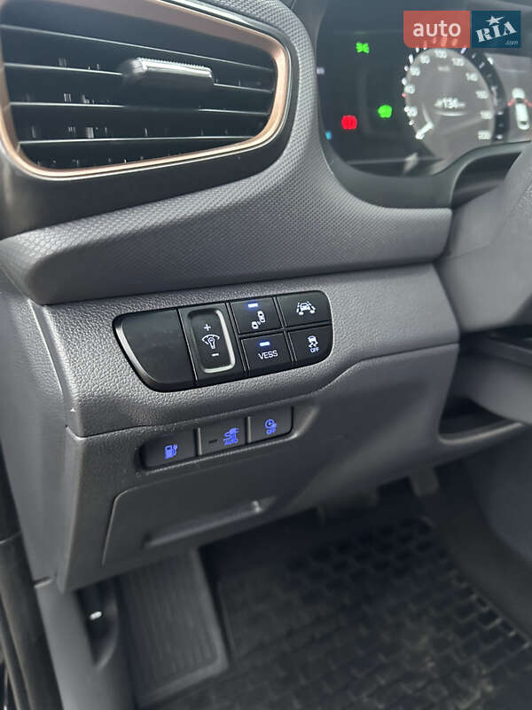 Хэтчбек Hyundai Ioniq 2017 в Луцке фото 67 Хэтчбек Hyundai Ioniq 2017 в Луцке