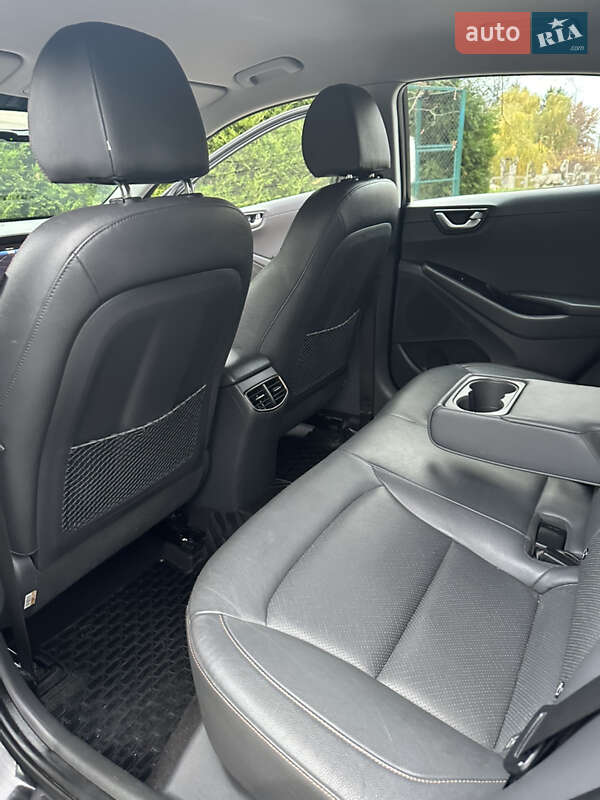 Хэтчбек Hyundai Ioniq 2017 в Луцке фото 71 Хэтчбек Hyundai Ioniq 2017 в Луцке