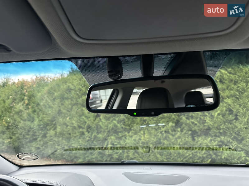 Хэтчбек Hyundai Ioniq 2017 в Луцке фото 80 Хэтчбек Hyundai Ioniq 2017 в Луцке