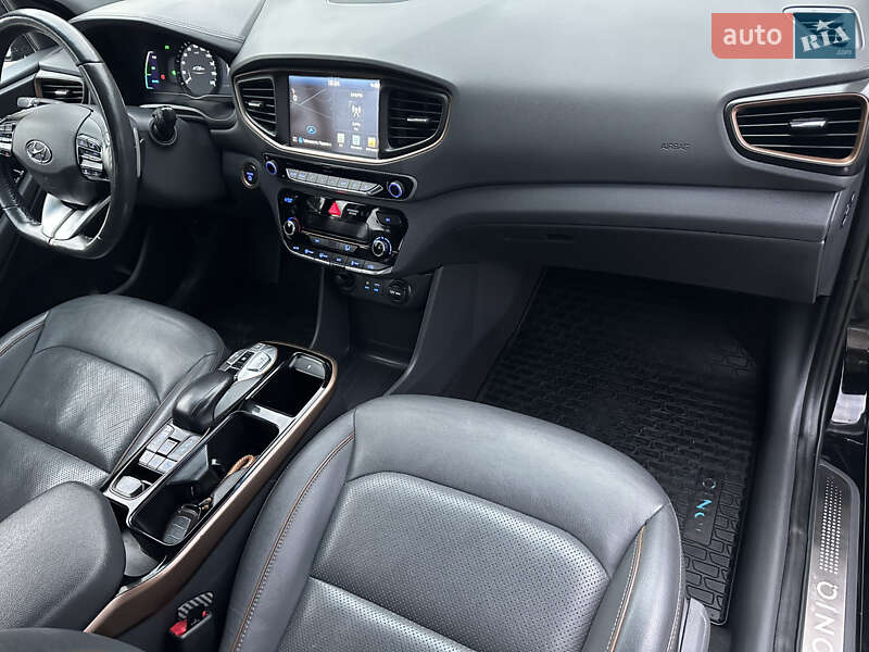 Хэтчбек Hyundai Ioniq 2017 в Луцке фото 83 Хэтчбек Hyundai Ioniq 2017 в Луцке