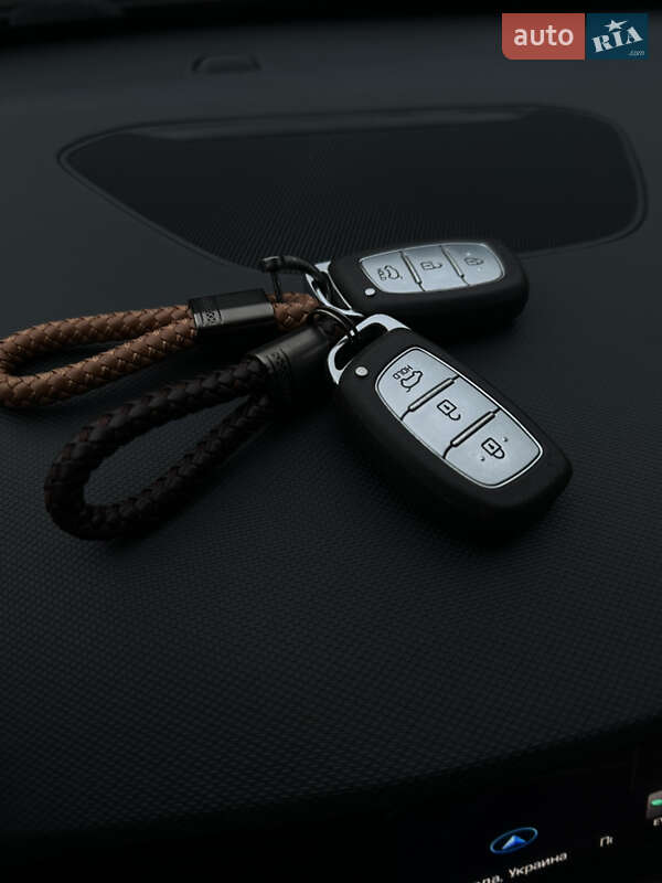 Хэтчбек Hyundai Ioniq 2017 в Луцке фото 92 Хэтчбек Hyundai Ioniq 2017 в Луцке