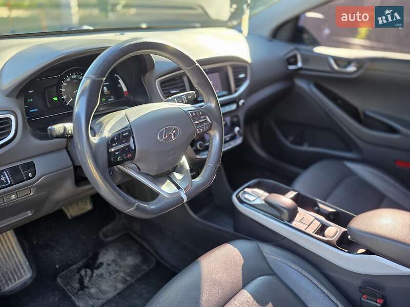 Хэтчбек Hyundai Ioniq 2017 в Белгороде-Днестровском фото 21 Хэтчбек Hyundai Ioniq 2017 в Белгороде-Днестровском