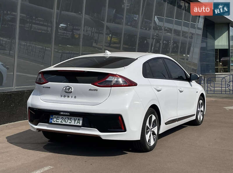 Хетчбек Hyundai Ioniq 2019 в Києві фото 5 Хетчбек Hyundai Ioniq 2019 в Києві