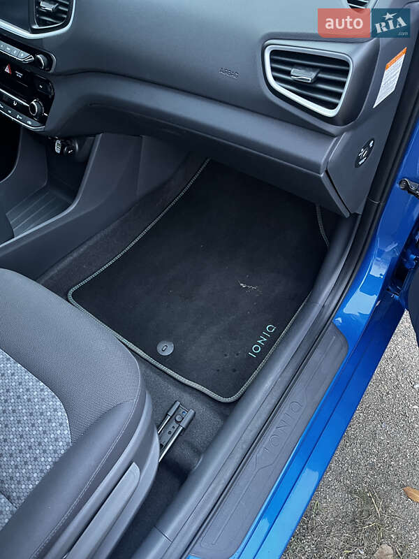Хэтчбек Hyundai Ioniq 2017 в Запорожье фото 6 Хэтчбек Hyundai Ioniq 2017 в Запорожье