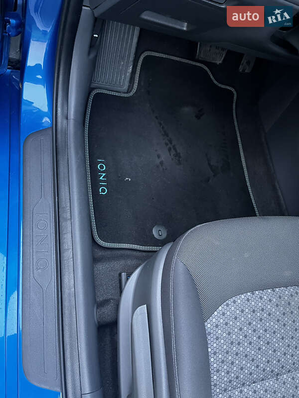 Хэтчбек Hyundai Ioniq 2017 в Запорожье фото 19 Хэтчбек Hyundai Ioniq 2017 в Запорожье