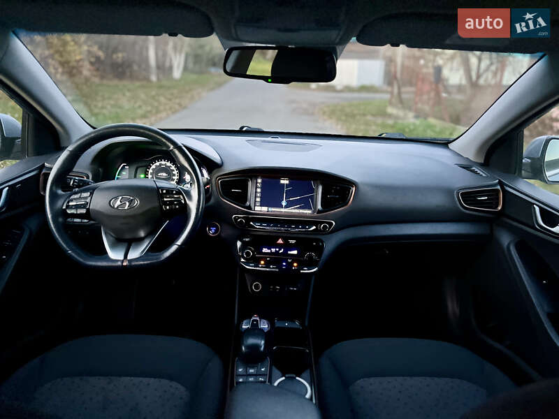 Хэтчбек Hyundai Ioniq 2016 в Владимире