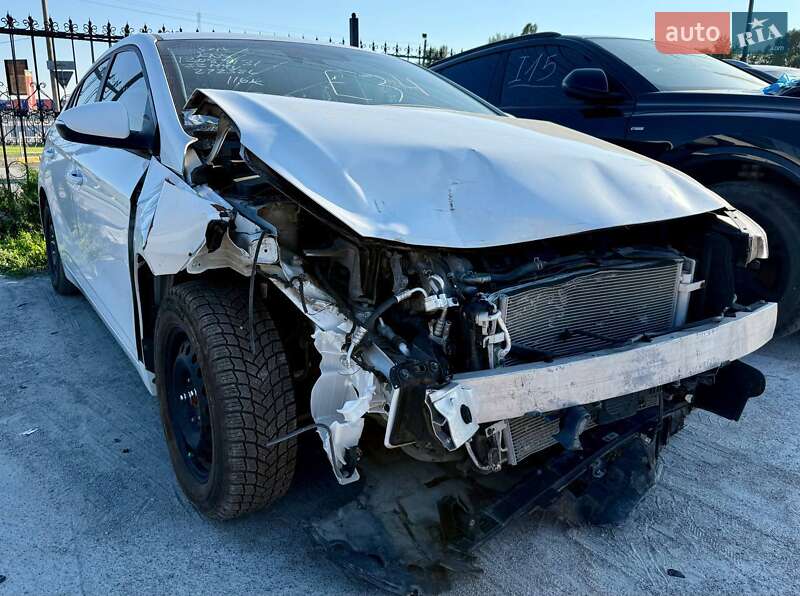 Ліфтбек Hyundai Ioniq 2021 в Києві фото 3 Ліфтбек Hyundai Ioniq 2021 в Києві