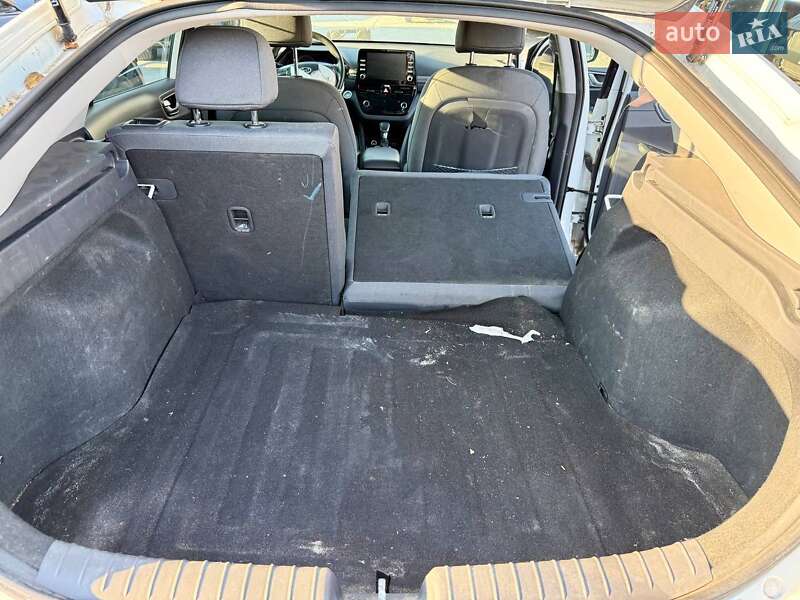 Ліфтбек Hyundai Ioniq 2021 в Києві фото 19 Ліфтбек Hyundai Ioniq 2021 в Києві