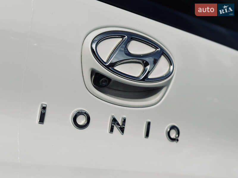 Хэтчбек Hyundai Ioniq 2017 в Кременчуге