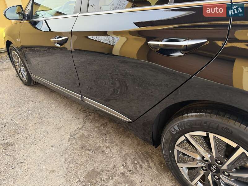 Лифтбек Hyundai Ioniq 2020 в Львове фото 7 Лифтбек Hyundai Ioniq 2020 в Львове
