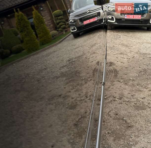 Лифтбек Hyundai Ioniq 2020 в Львове фото 28 Лифтбек Hyundai Ioniq 2020 в Львове