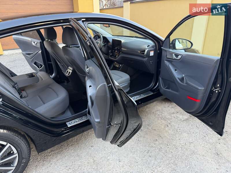 Лифтбек Hyundai Ioniq 2020 в Львове фото 70 Лифтбек Hyundai Ioniq 2020 в Львове