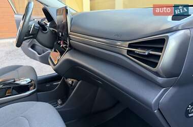 Лифтбек Hyundai Ioniq 2020 в Львове