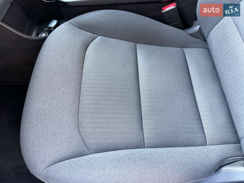 Лифтбек Hyundai Ioniq 2020 в Львове фото 82 Лифтбек Hyundai Ioniq 2020 в Львове