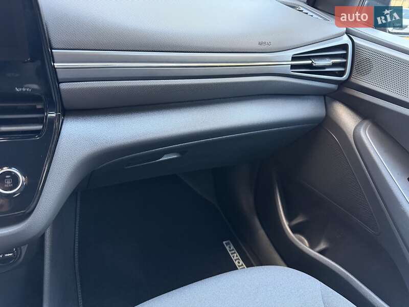 Лифтбек Hyundai Ioniq 2020 в Львове фото 102 Лифтбек Hyundai Ioniq 2020 в Львове