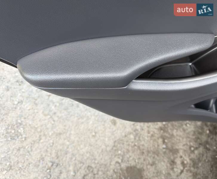 Лифтбек Hyundai Ioniq 2020 в Львове фото 119 Лифтбек Hyundai Ioniq 2020 в Львове