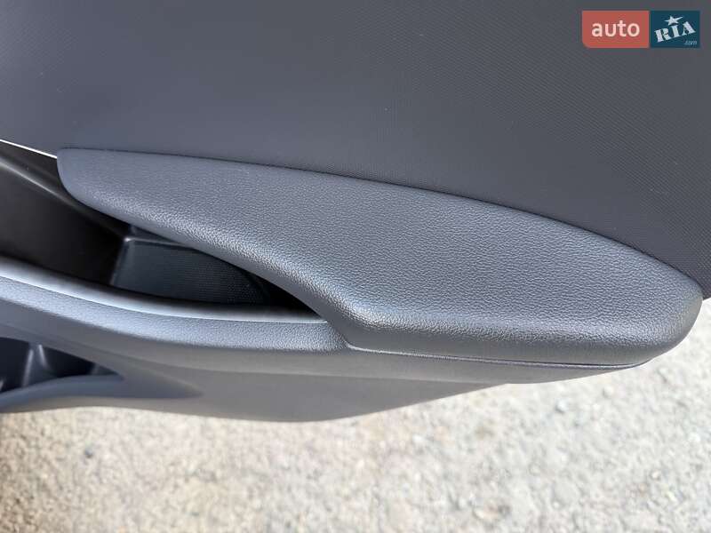 Лифтбек Hyundai Ioniq 2020 в Львове фото 150 Лифтбек Hyundai Ioniq 2020 в Львове