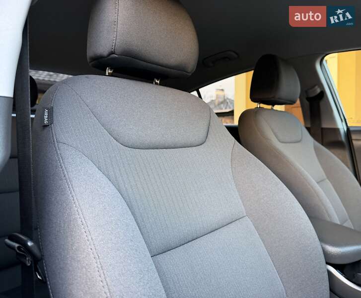 Лифтбек Hyundai Ioniq 2020 в Львове фото 161 Лифтбек Hyundai Ioniq 2020 в Львове