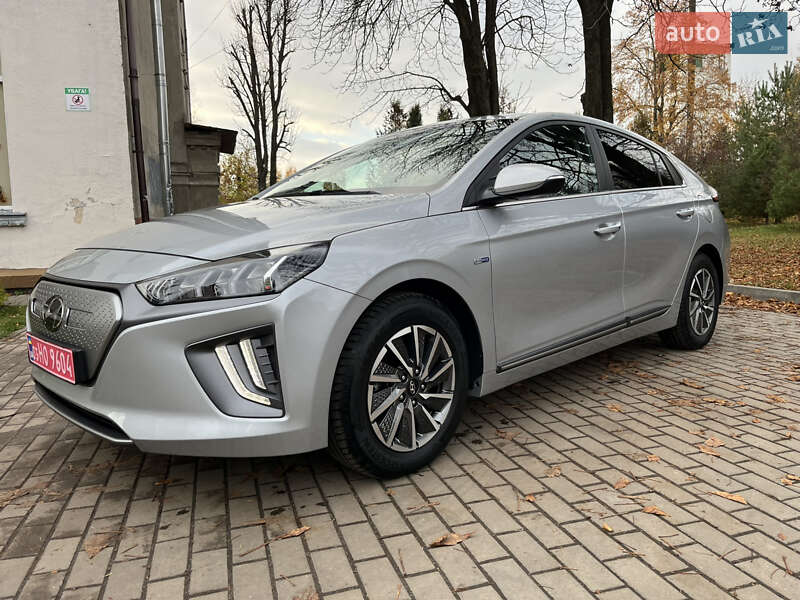 Лифтбек Hyundai Ioniq 2020 в Луцке