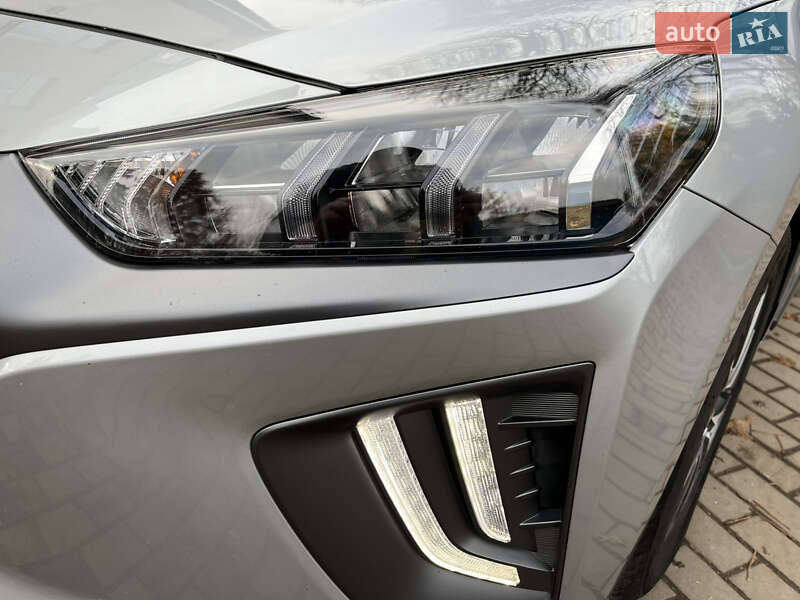 Лифтбек Hyundai Ioniq 2020 в Луцке