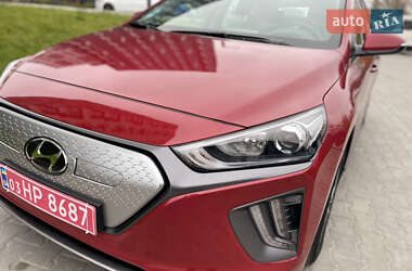 Лифтбек Hyundai Ioniq 2022 в Кропивницком