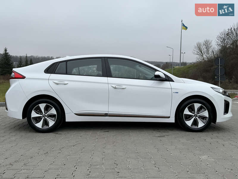 Хэтчбек Hyundai Ioniq 2019 в Тернополе фото 9 Хэтчбек Hyundai Ioniq 2019 в Тернополе
