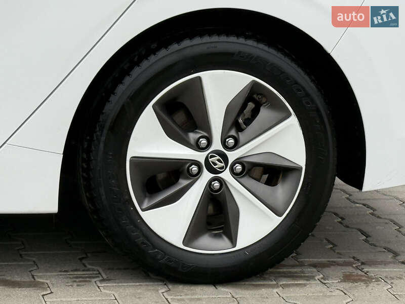 Хэтчбек Hyundai Ioniq 2019 в Тернополе фото 14 Хэтчбек Hyundai Ioniq 2019 в Тернополе