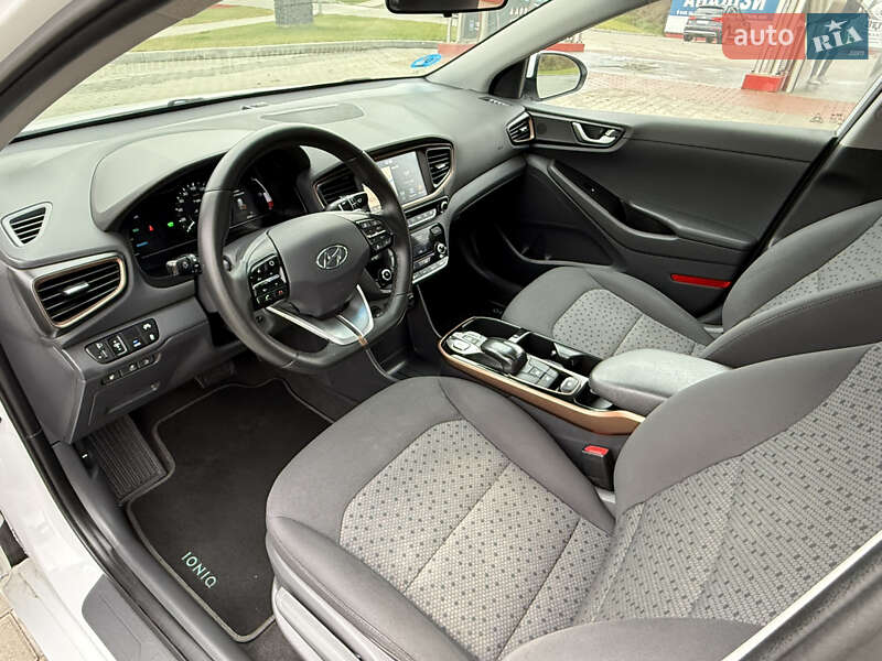 Хэтчбек Hyundai Ioniq 2019 в Тернополе фото 16 Хэтчбек Hyundai Ioniq 2019 в Тернополе