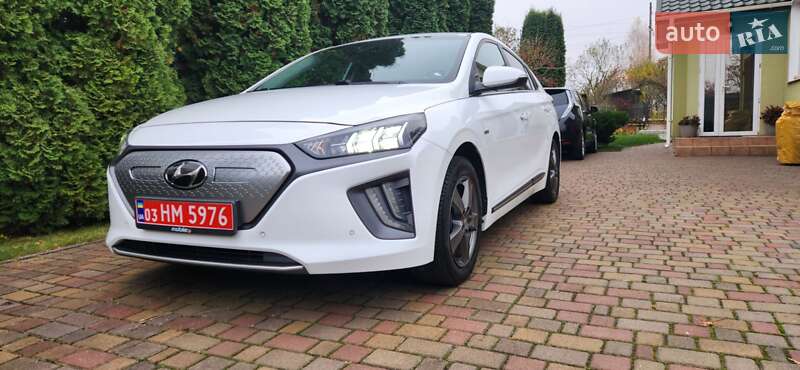 Лифтбек Hyundai Ioniq 2020 в Ровно