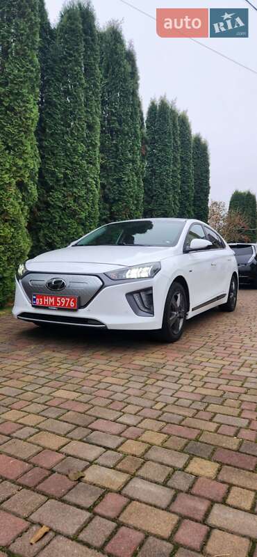 Лифтбек Hyundai Ioniq 2020 в Ровно